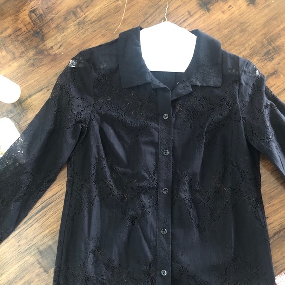 CAbi black lace blouse size small - Picture 5 of 6